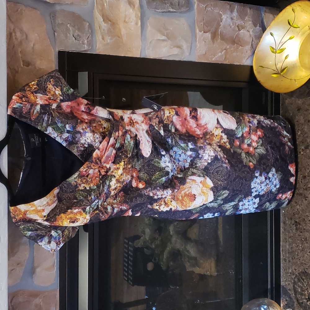 Nwt Adrianna Papell size 4 dress